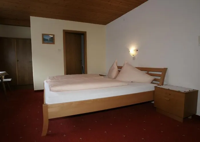 Pensión Garni Nill 3*