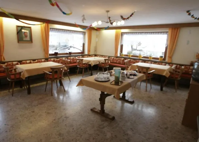 Garni Nill Pensión 3*